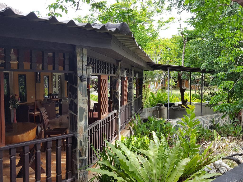 Prachuap Garden View Resort Prachuap Khiri Khan Esterno foto