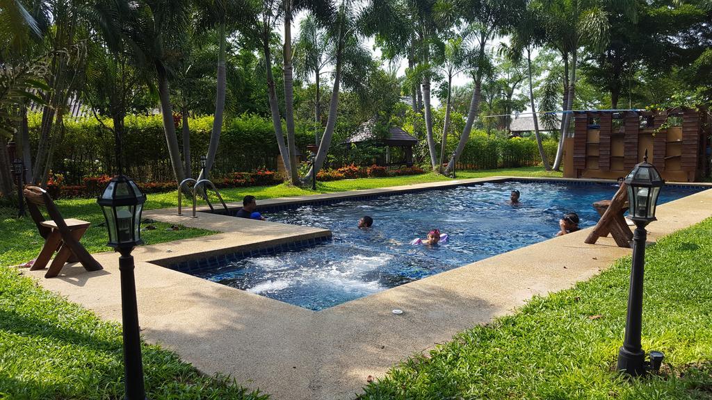 Prachuap Garden View Resort Prachuap Khiri Khan Esterno foto