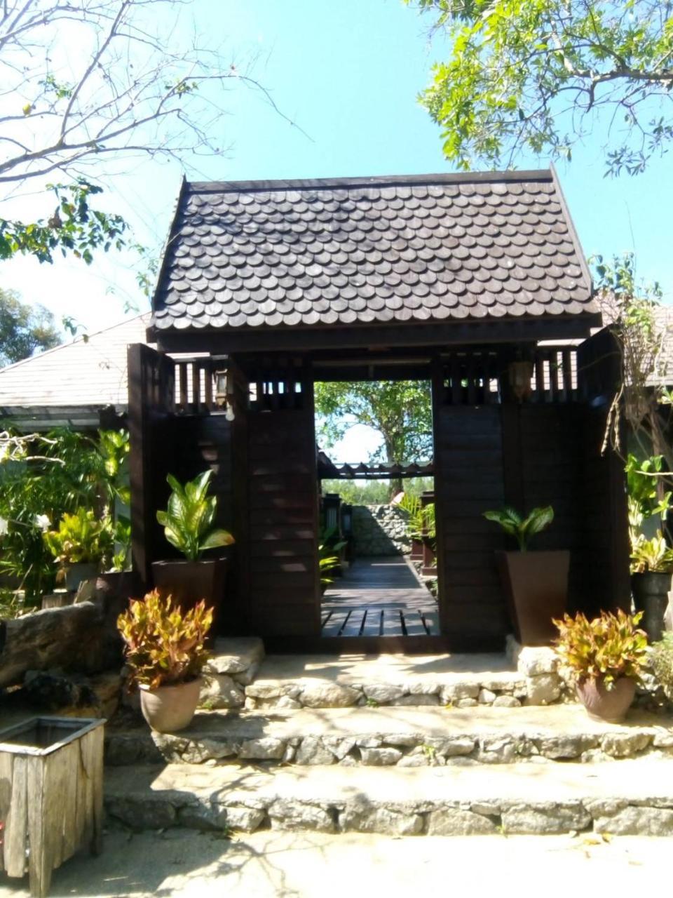 Prachuap Garden View Resort Prachuap Khiri Khan Esterno foto