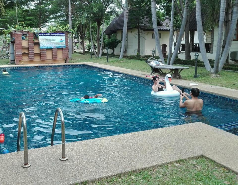 Prachuap Garden View Resort Prachuap Khiri Khan Esterno foto