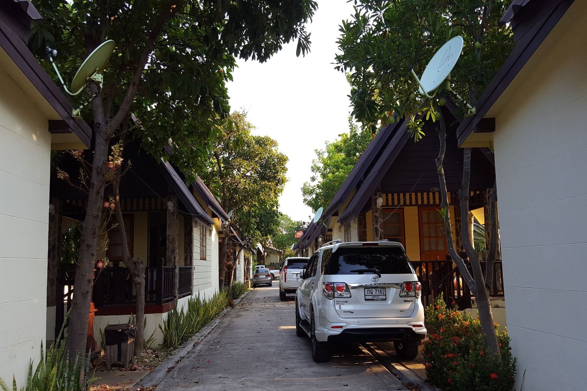 Prachuap Garden View Resort Prachuap Khiri Khan Esterno foto